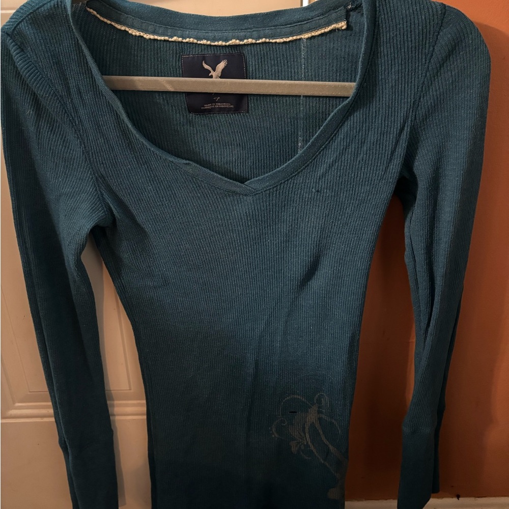 American Eagle long sleeve shirt